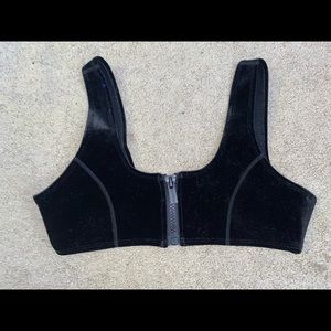 BRAND NEW Velvet Hoaka Zip Top
